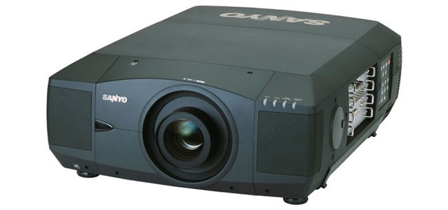 Videoproiettore 15.000 Lumen